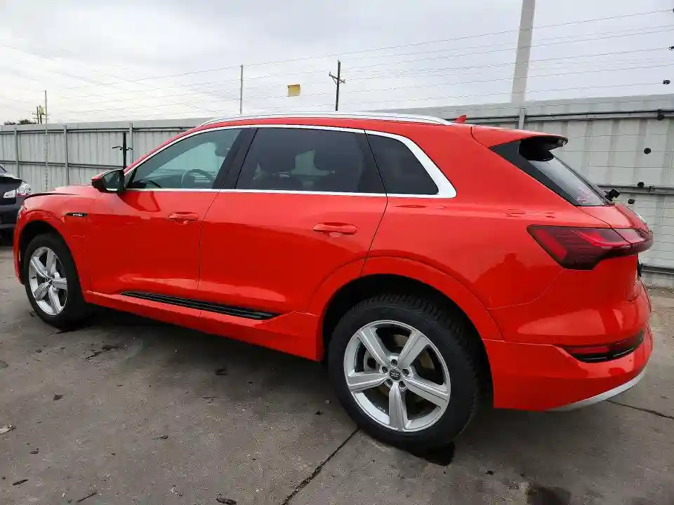 WA1LAAGEXKB014491 2019 AUDI E-TRON-1