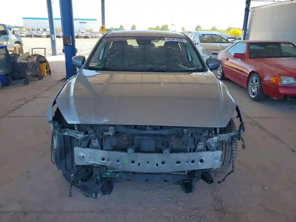 3MZBN1V30JM202755 2018 MAZDA 3-4
