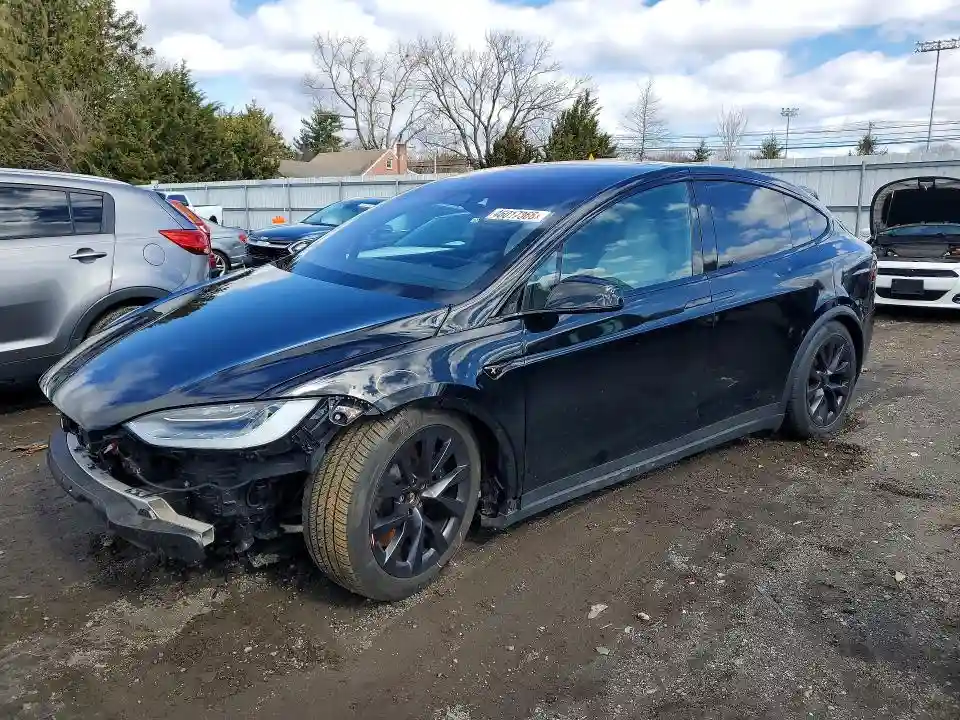 7SAXCBE54NF361460 2022 TESLA MODEL X-0