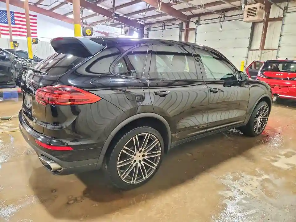 WP1AA2A22GKA11771 2016 PORSCHE CAYENNE-2