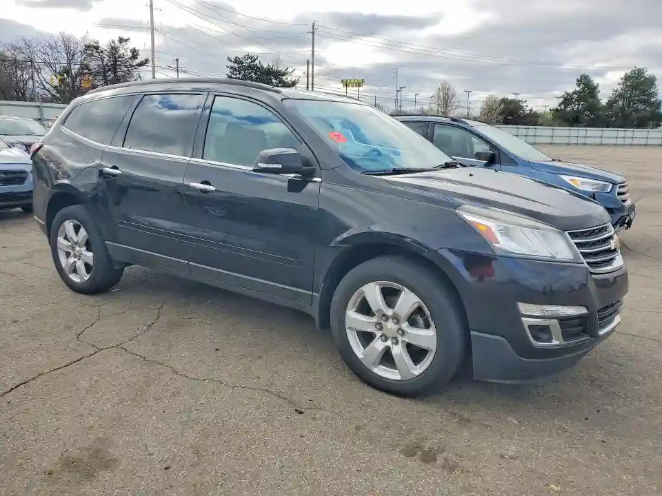 1GNKRGKD4HJ185268 2017 CHEVROLET TRAVERSE-3