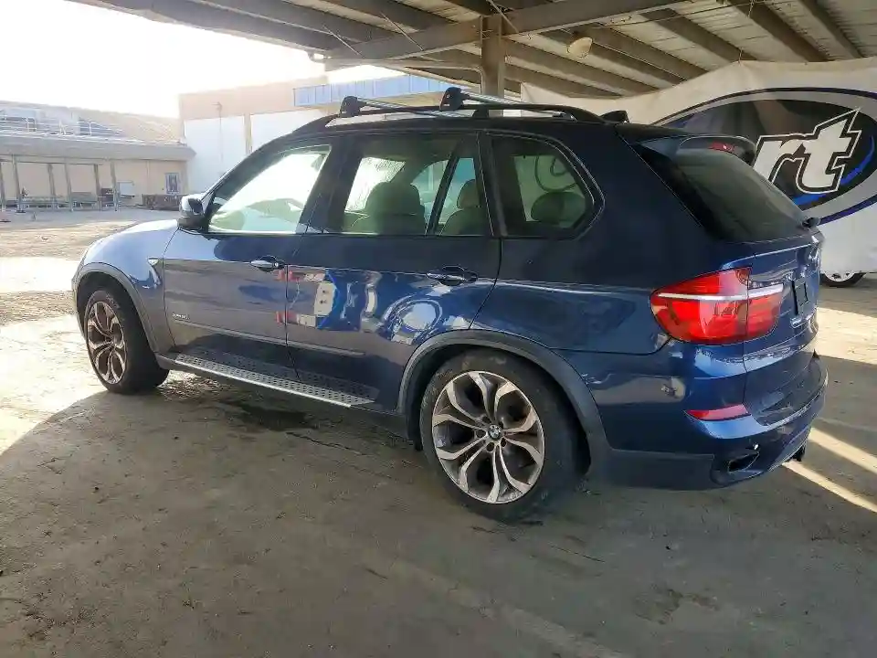 5UXZV8C56D0C16344 2013 BMW X5-1