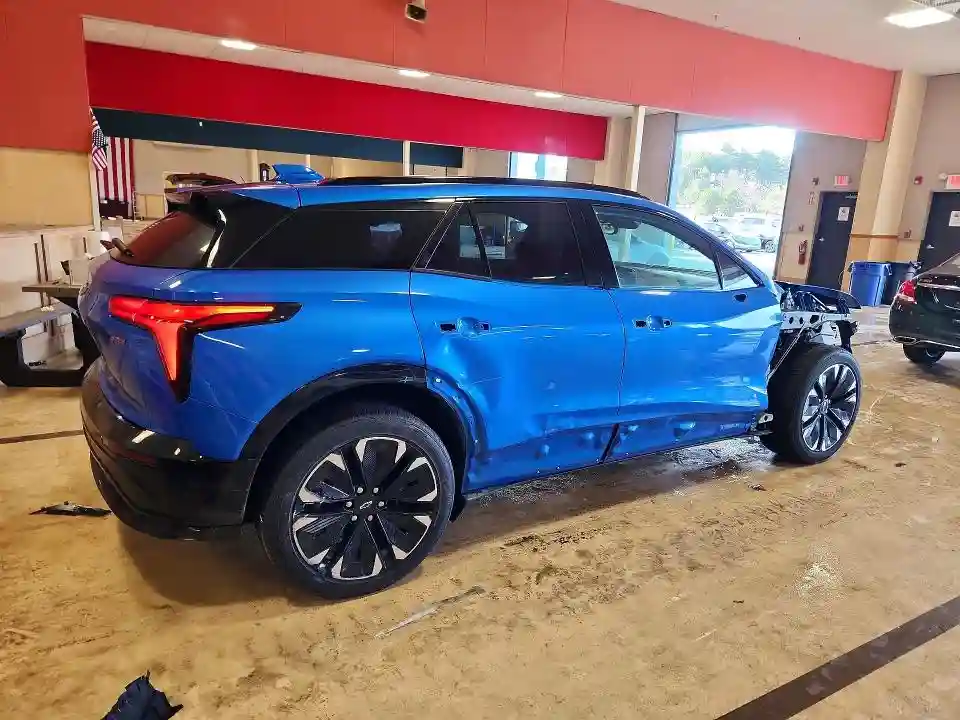 3GNKDCRJ2RS172067 2024 CHEVROLET BLAZER-2