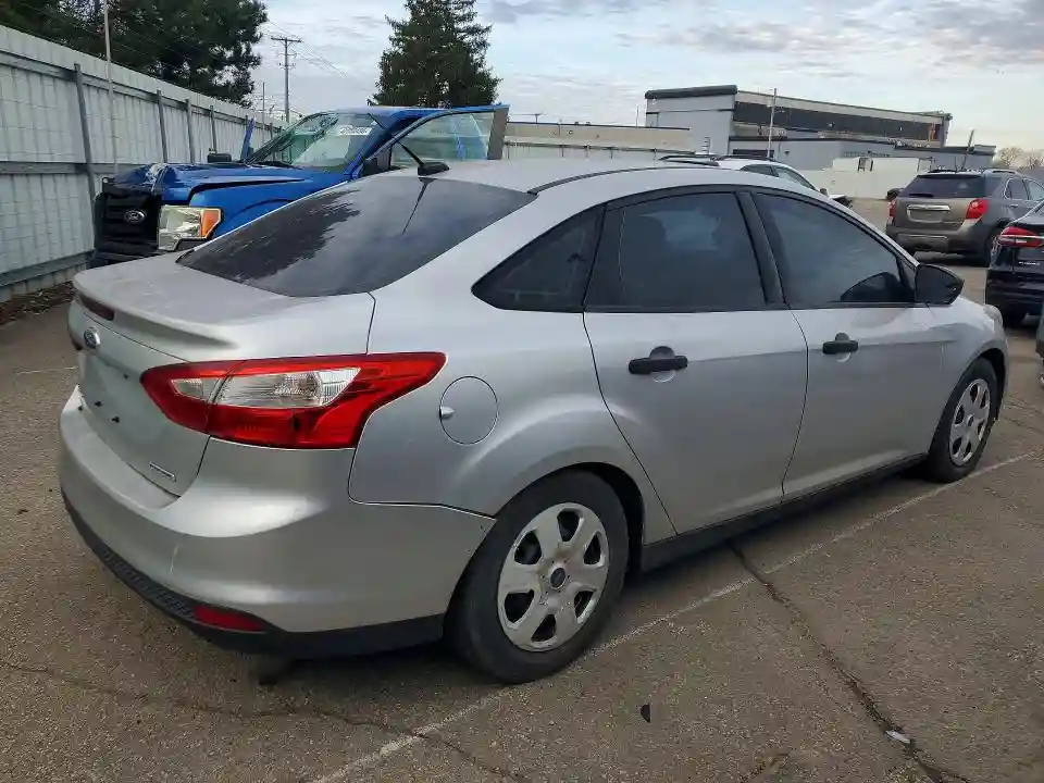 1FADP3E27EL302115 2014 FORD FOCUS-2