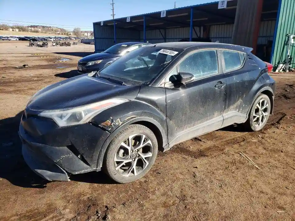 NMTKHMBX9JR022160 2018 TOYOTA C-HR-0