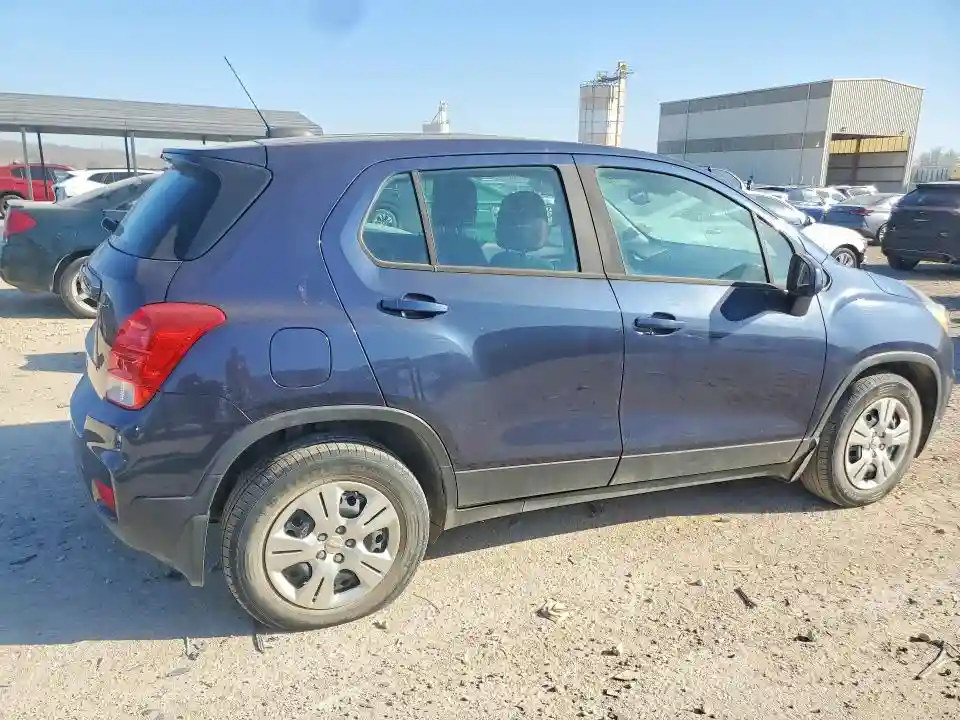 3GNCJKSBXKL166379 2019 CHEVROLET TRAX-2