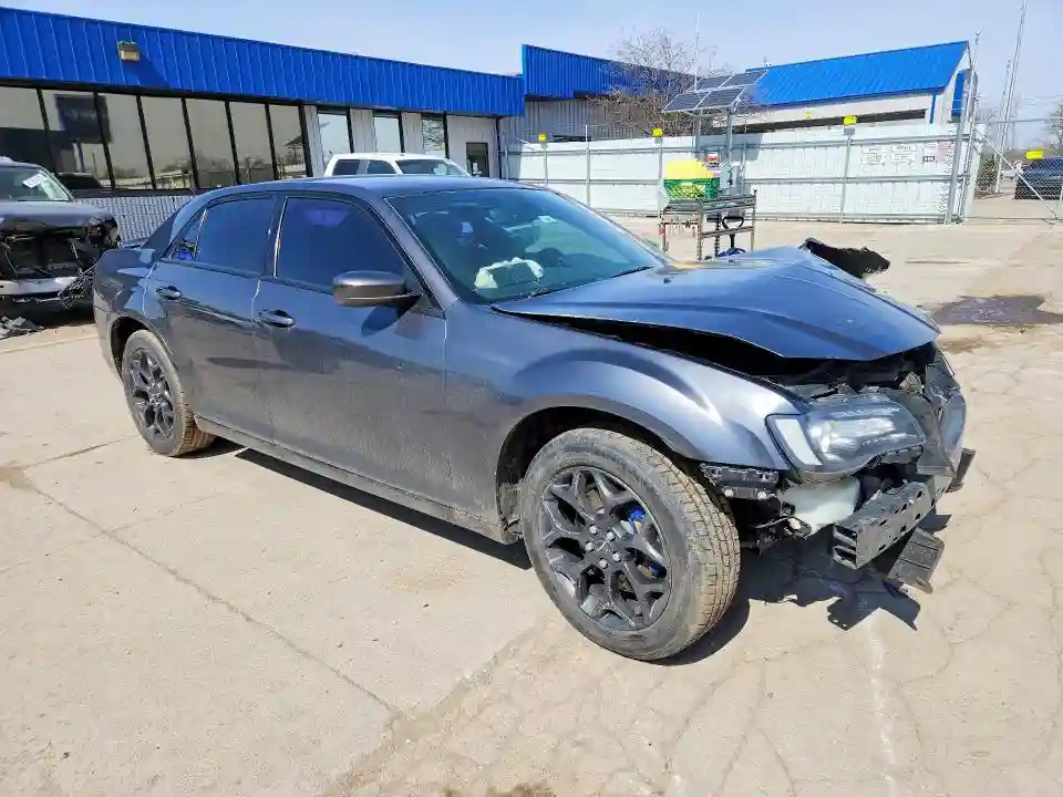 2C3CCAGG2KH569772 2019 CHRYSLER 300-3