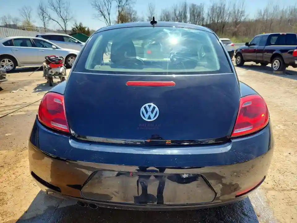 3VWJX7AT9DM681390 2013 VOLKSWAGEN BEETLE-5