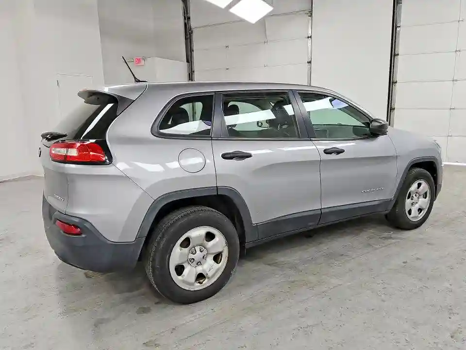 1C4PJMAB0HW655335 2017 JEEP GRAND CHEROKEE-2