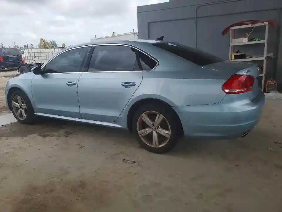 1VWBH7A3XCC072780 2012 VOLKSWAGEN PASSAT-1