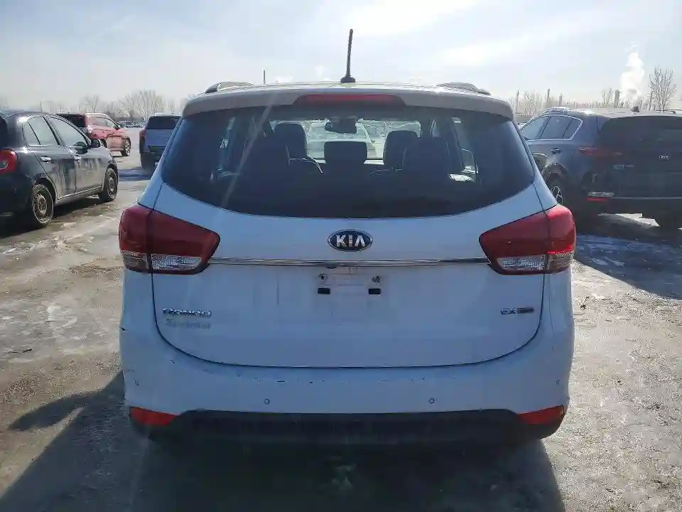 KNAHU8A32E7053454 2014 KIA RONDO-5