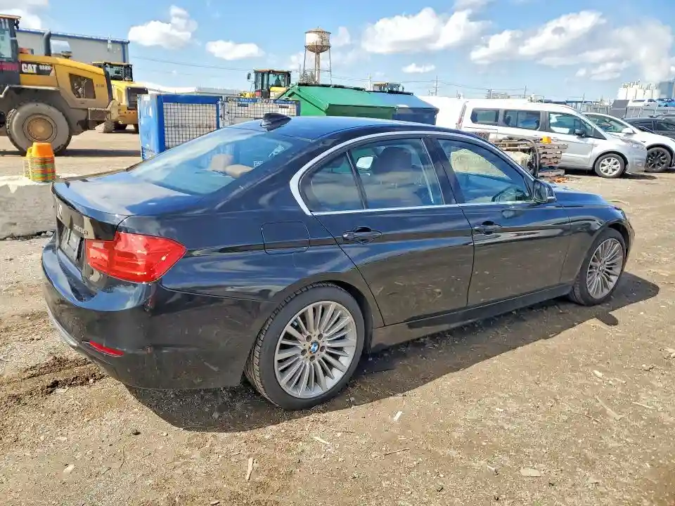 WBA3B3C58DF535657 2013 BMW 3 SERIES-2