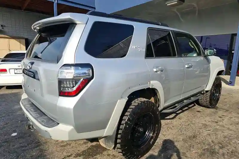 JTEBU5JR1L5756902 2020 TOYOTA 4RUNNER-3