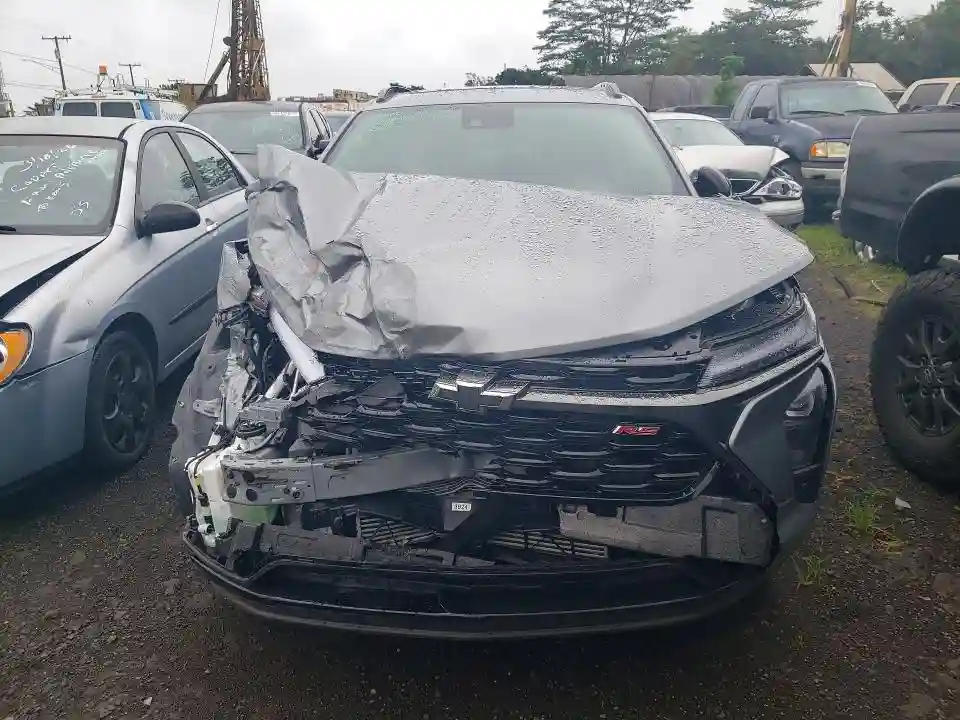 KL77LJEP2SC276499 2025 CHEVROLET TRAX-4