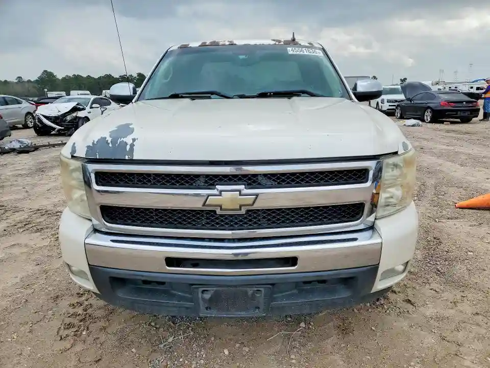 3GCPCSE08BG374493 2011 CHEVROLET SILVERADO-4