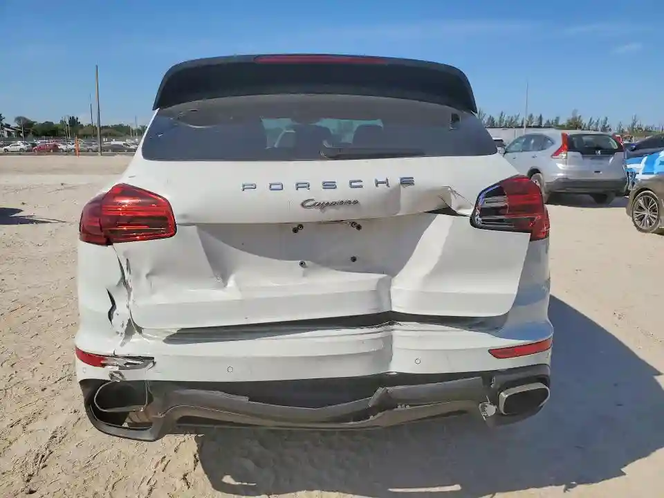 WP1AA2A22HKA84866 2017 PORSCHE CAYENNE-5