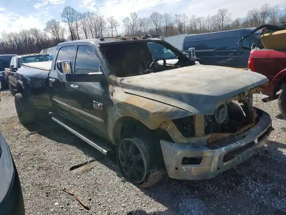 3C63RRJL7GG328335 2016 RAM 3500-3