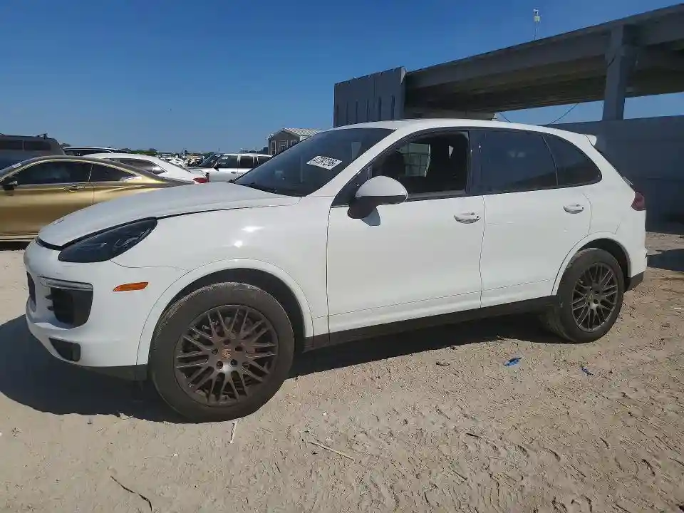 WP1AA2A22HKA84866 2017 PORSCHE CAYENNE-0