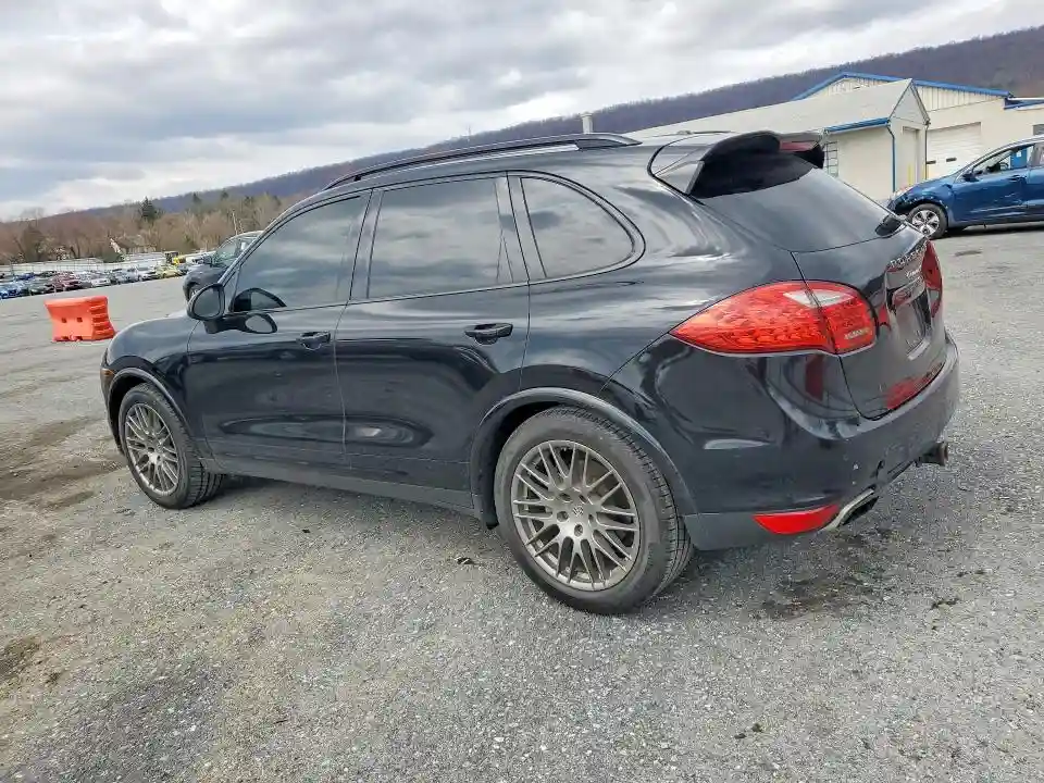 WP1AB2A28ELA55133 2014 PORSCHE CAYENNE S-1