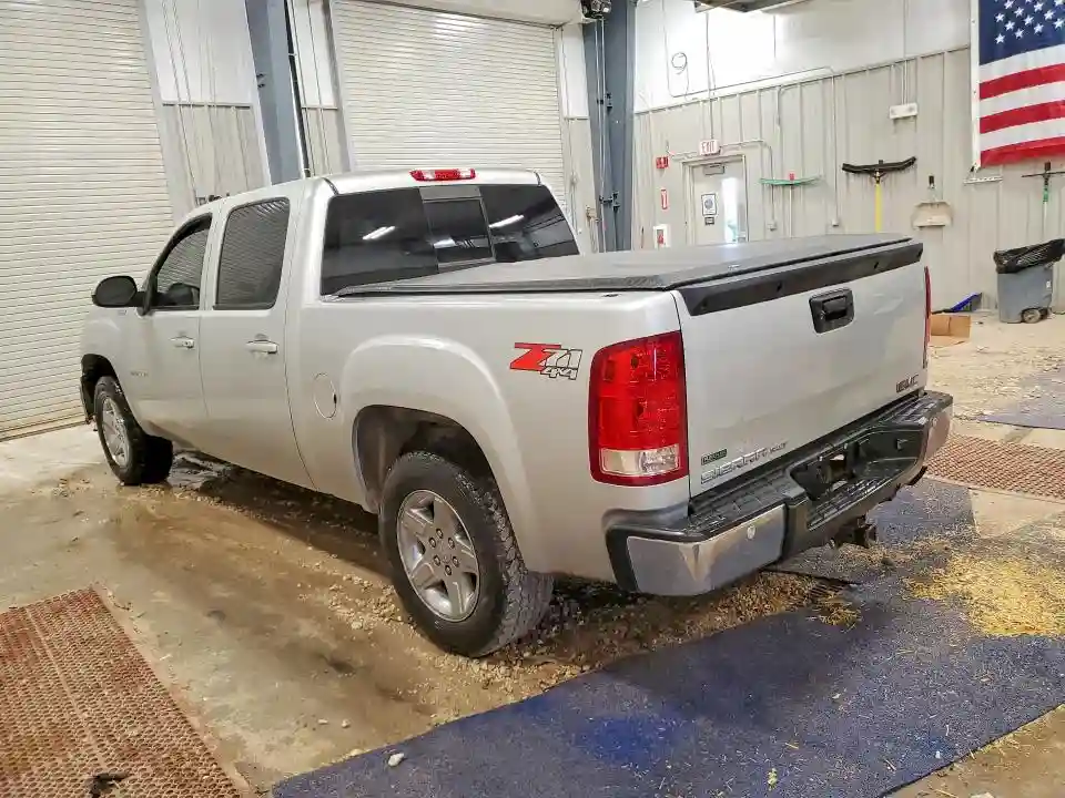 3GTP2WE29BG392478 2011 GMC SIERRA-1