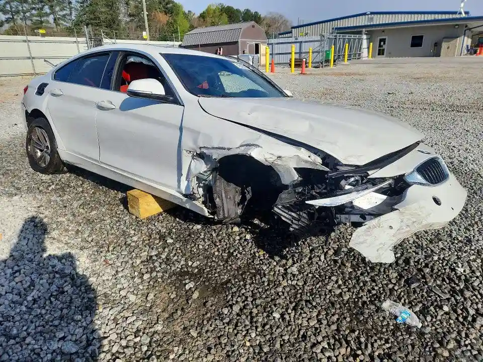 WBA4J1C53KBM15958 2019 BMW 4 SERIES-3