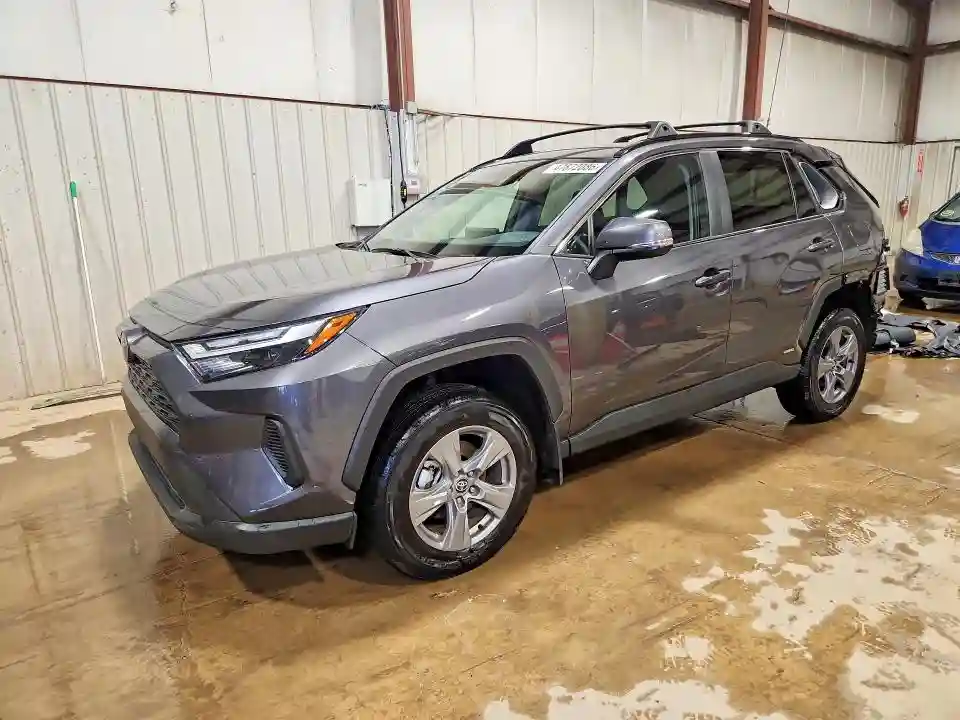 4T3RWRFV9SU193910 2025 TOYOTA RAV4-0