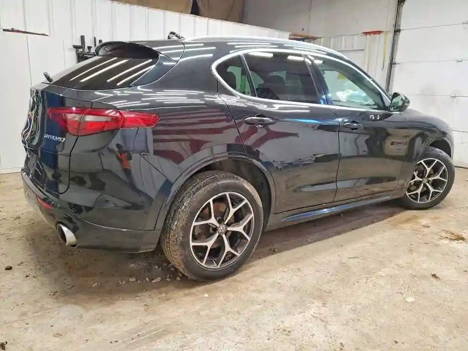 ZASPAKBN3M7C99973 2021 ALFA ROMEO STELVIO-2