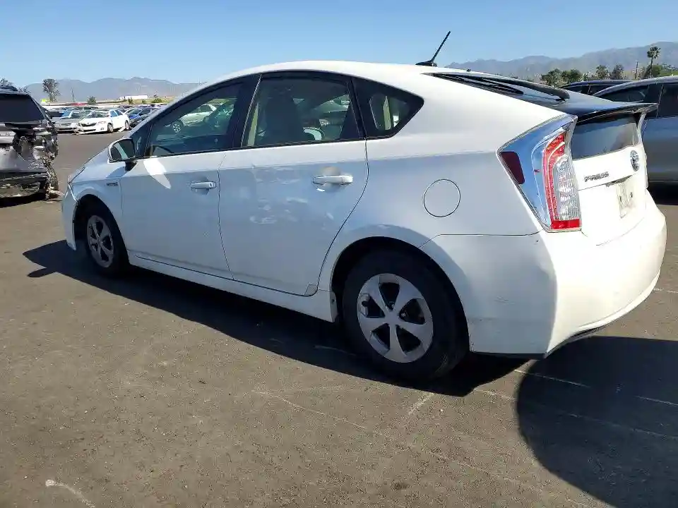 JTDKN3DUXE0389505 2014 TOYOTA PRIUS-1