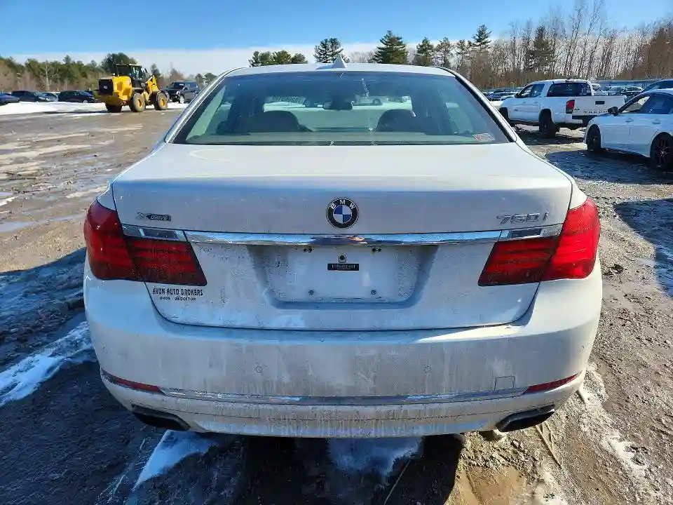 WBAYB6C58DD223664 2013 BMW 7 SERIES-5