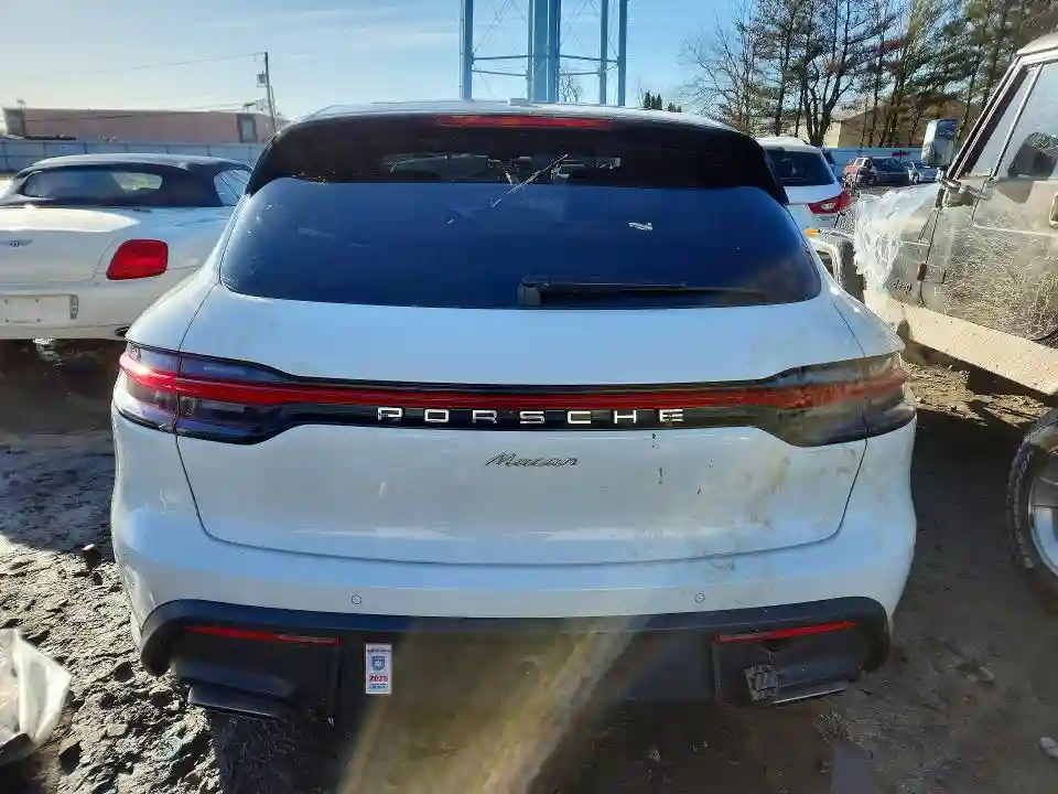 WP1AA2A57PLB12115 2023 PORSCHE MACAN-5