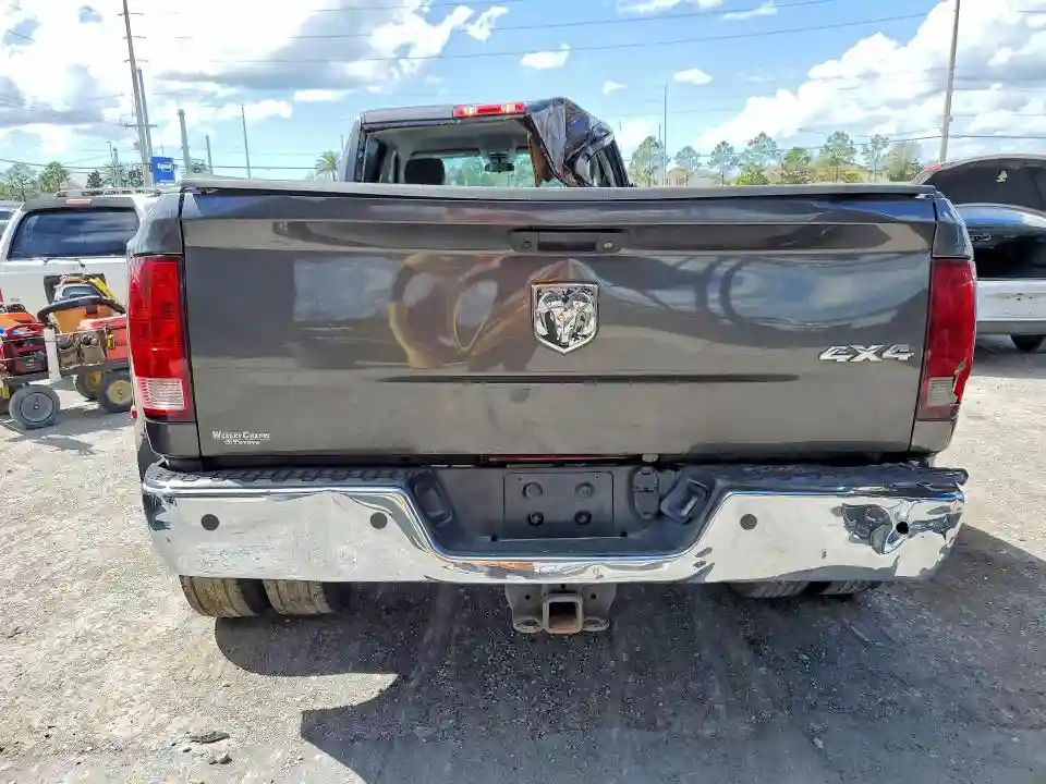 3C63RRGL3JG383735 2018 RAM 3500-5