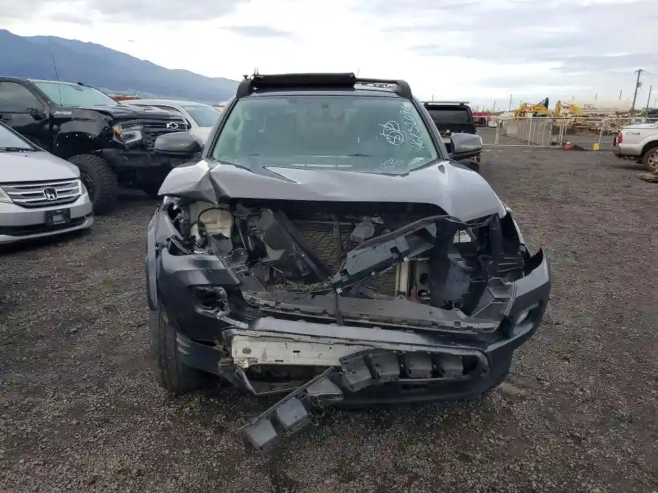 3TMAZ5CN5HM029324 2017 TOYOTA TACOMA-4