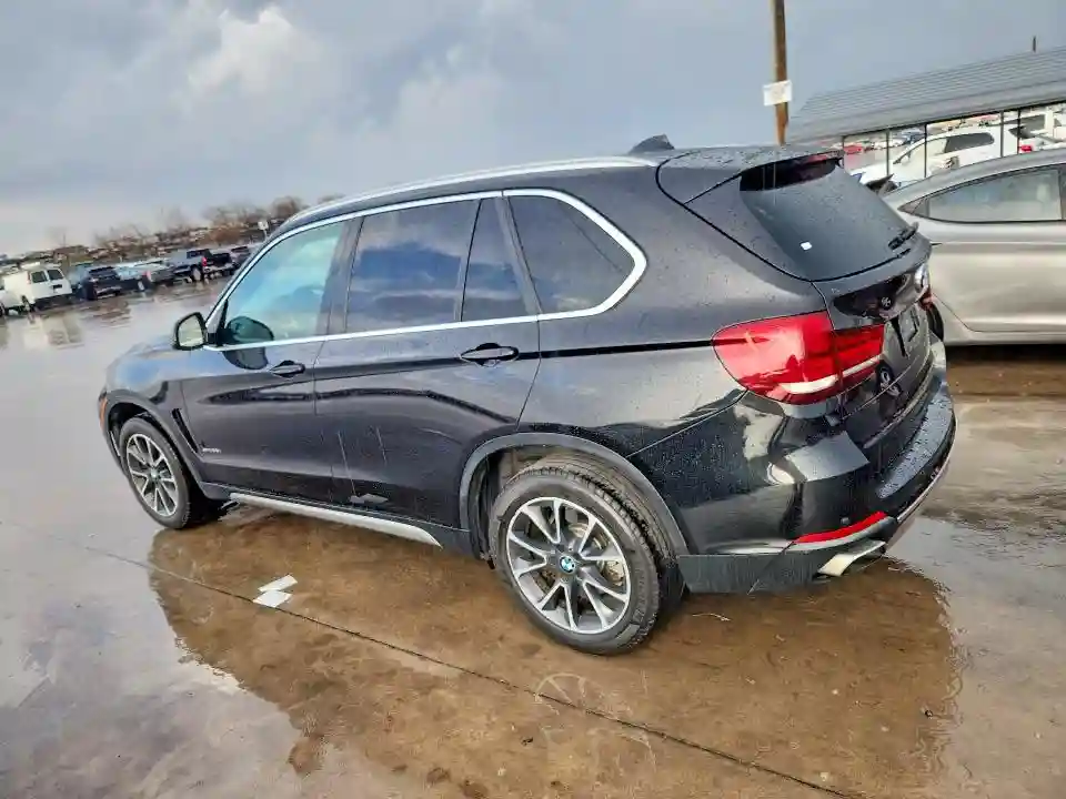 5UXKR2C51J0Z15537 2018 BMW X5-1