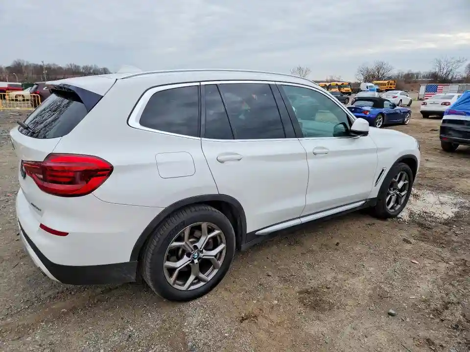 5UXTY5C00M9F64877 2021 BMW X3-2