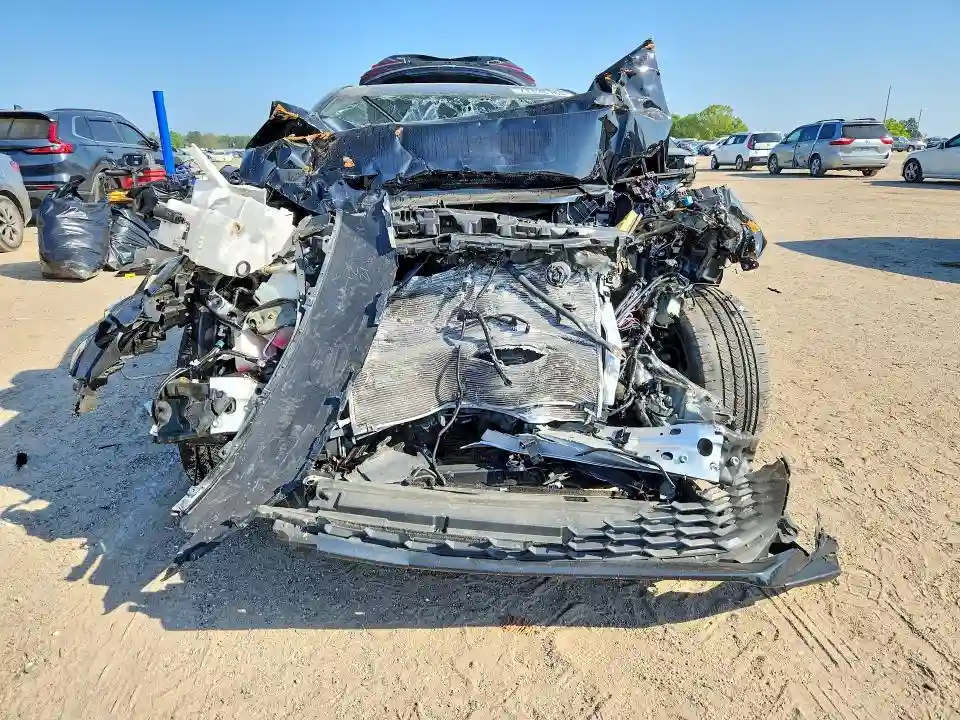 4T1DAACK1SU151342 2025 TOYOTA CAMRY-4