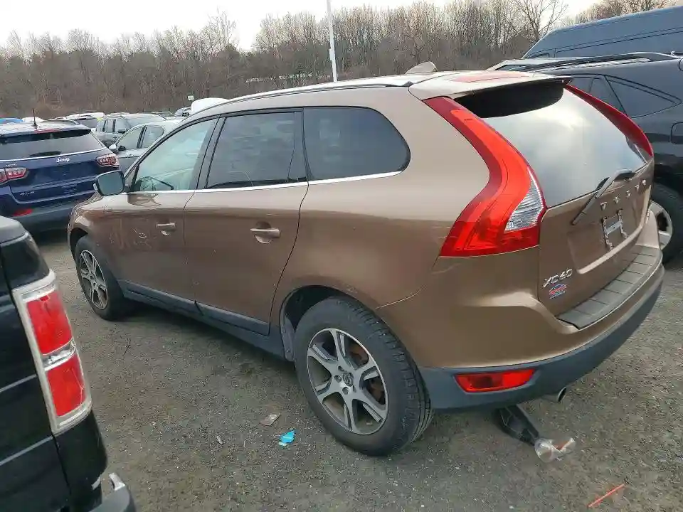 YV4902DZ6D2457317 2013 VOLVO XC60-1