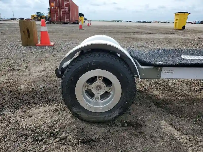 18090268200 2018 GOLF BOARD SCOOTER-5