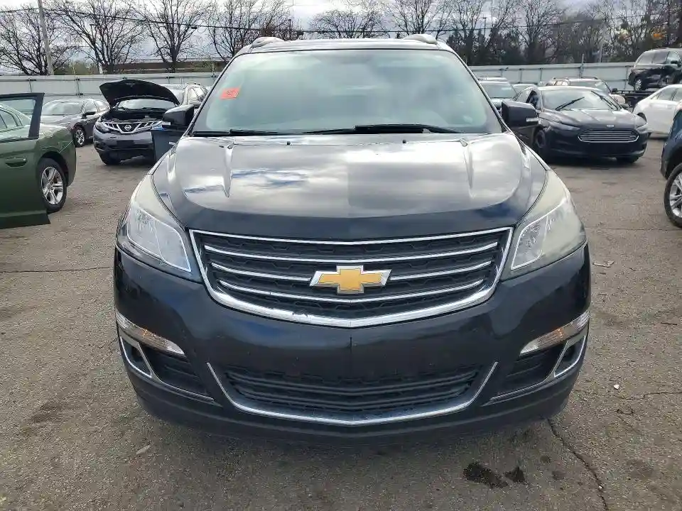 1GNKRGKD4HJ185268 2017 CHEVROLET TRAVERSE-4