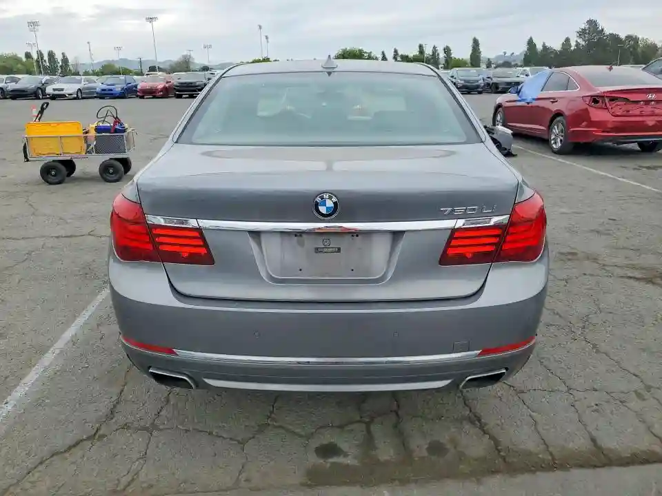 WBAYE8C52ED135424 2014 BMW 7 SERIES-5