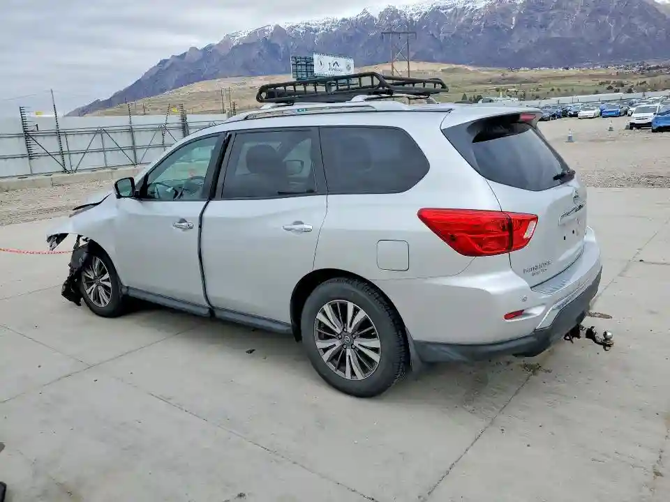 5N1DR2MM0HC642756 2017 NISSAN PATHFINDER-1