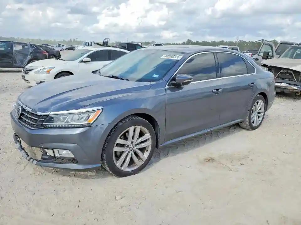 1VWBA7A34JC007294 2018 VOLKSWAGEN PASSAT-0