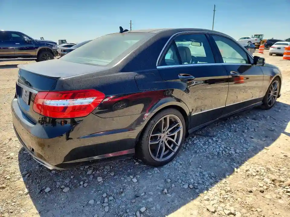 WDDHF5GB3BA418738 2011 MERCEDES-BENZ E-CLASS-2