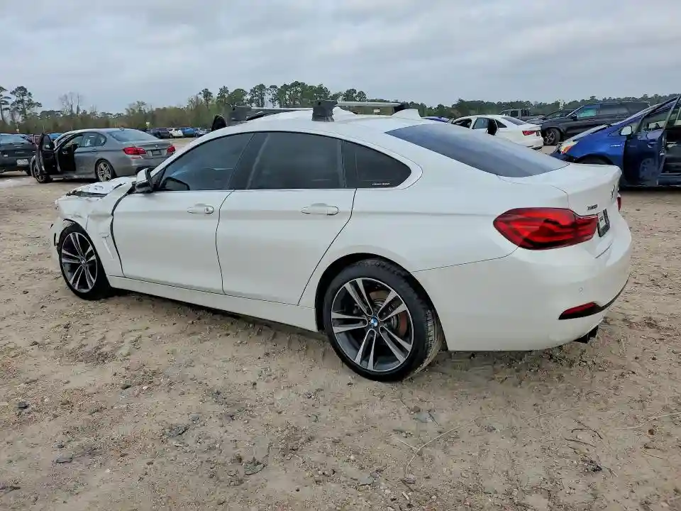 WBA4J3C06LBL11952 2020 BMW 4 SERIES-1