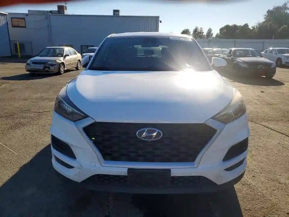 KM8J23A48KU916563 2019 HYUNDAI TUCSON-4