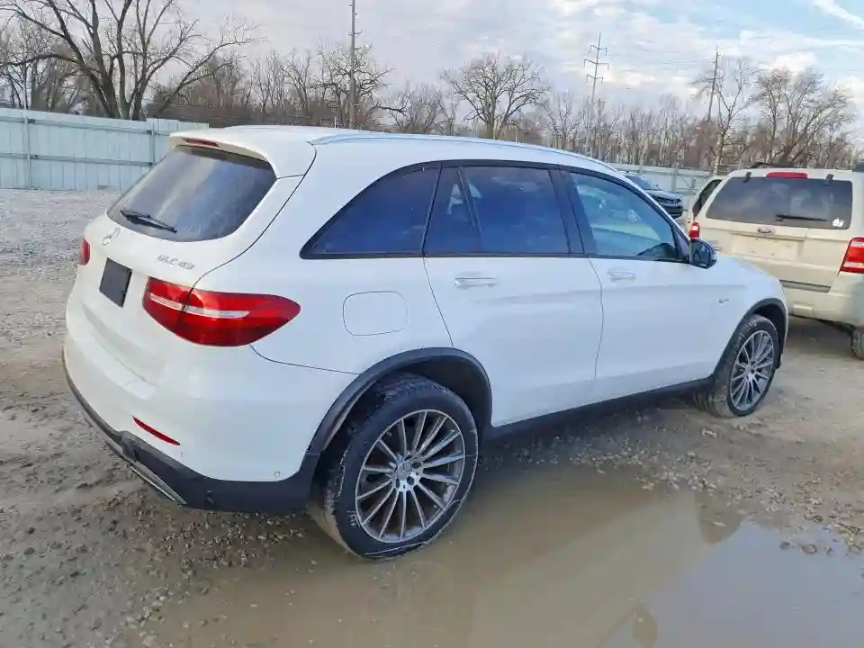WDC0G6EB2HF210689 2017 MERCEDES-BENZ GLC-CLASS-2