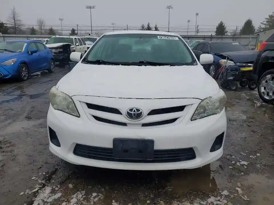 5YFBU4EE9DP224405 2013 TOYOTA COROLLA-4