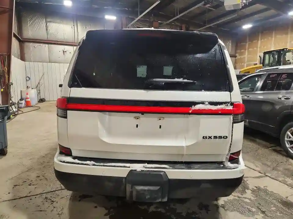 JTJTBCDX9R5026805 2024 LEXUS GX-5