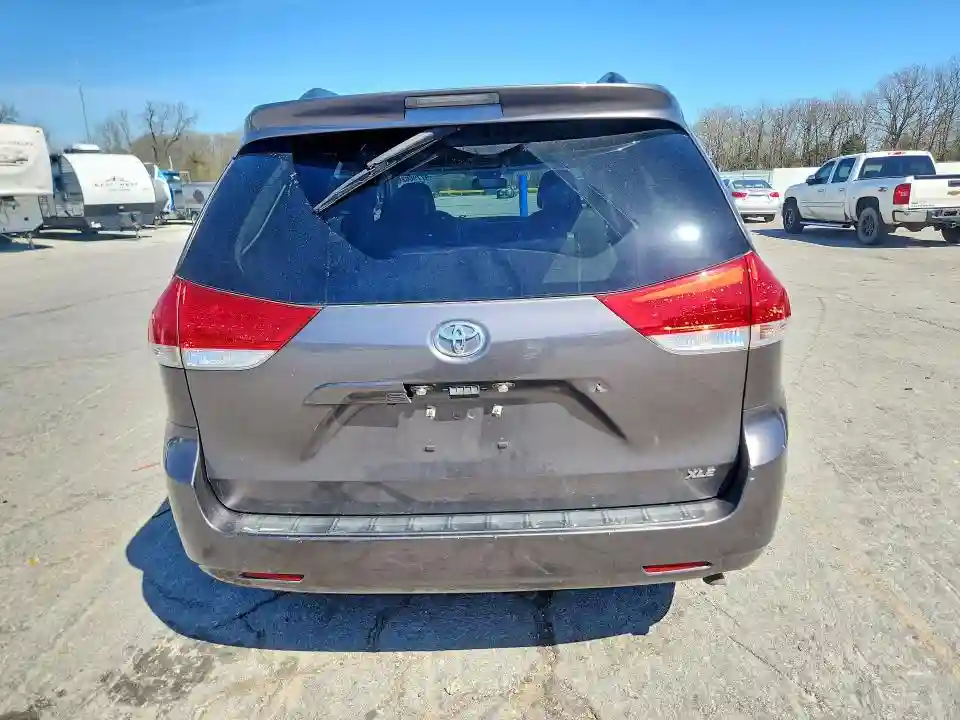 5TDYK3DC0ES427623 2014 TOYOTA SIENNA-5