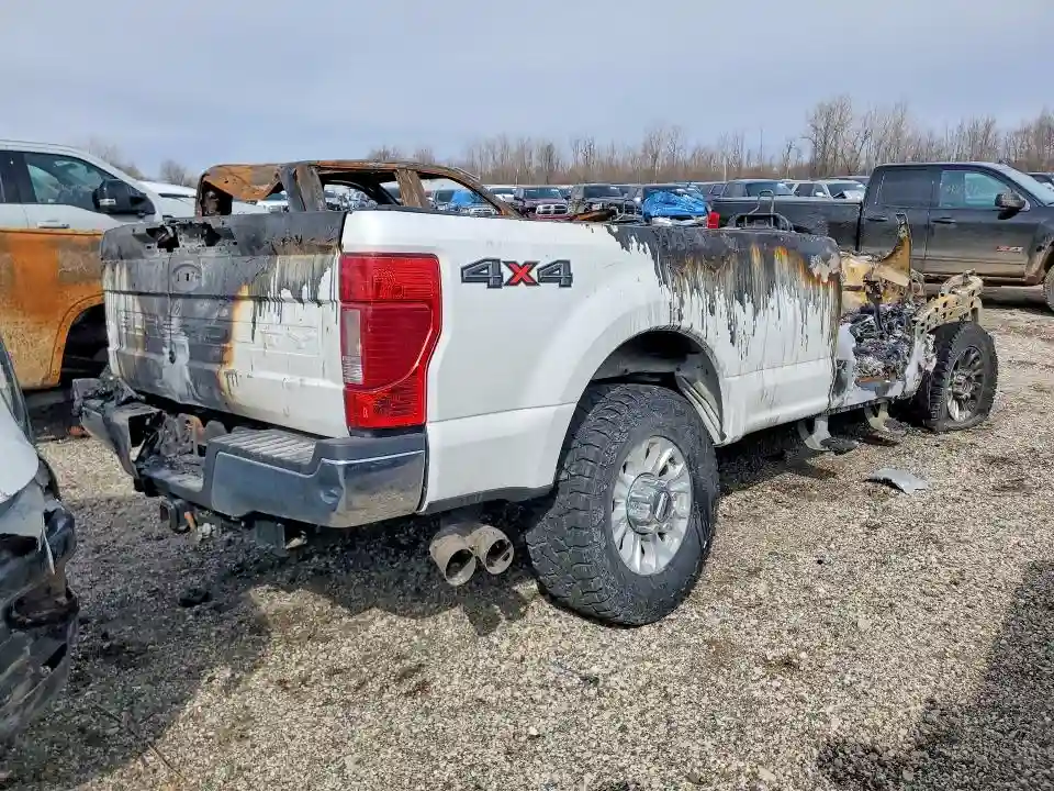 1FTRF3BT4NEF16189 2022 FORD F350-2