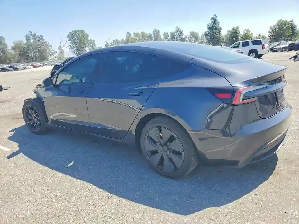 5YJ3E1EA2SF999232 2025 TESLA MODEL 3-1